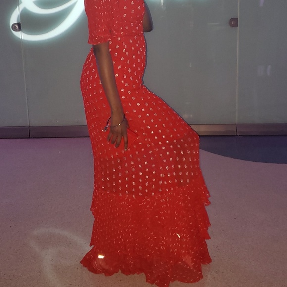 Formal dress - Picture 4 of 4